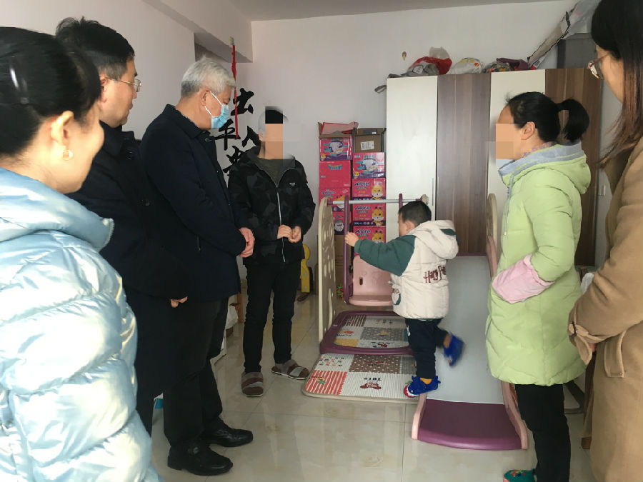 021bf2d507bdaebcc83219176a82bb4_旋转.jpg