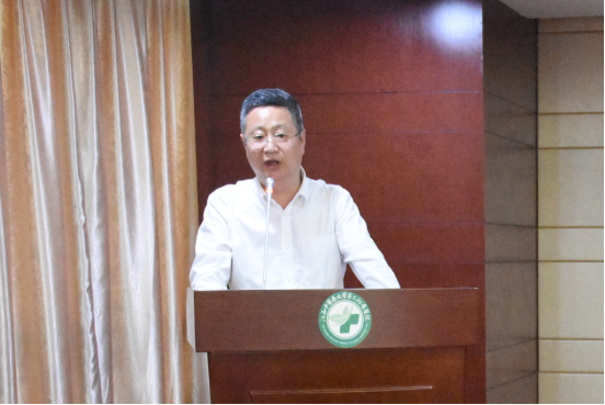 放于“在反馈会上”一段上面.png